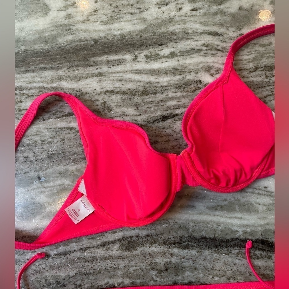 Hot Pink Ribbed Women’s Bikini Set - Picture 3 of 4
